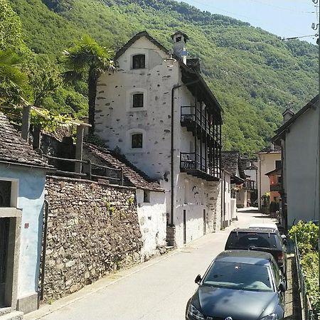 Residenza Americana Someo Экстерьер фото